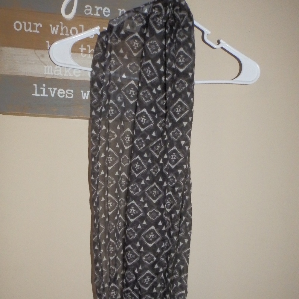 black and white infinity scarf